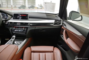 2016款宝马X5 斯达泰克Matthes 3.0T 碳纤维定制版