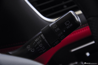 2016款哈弗H1 1.5L自动标准型蓝标改款 钛白