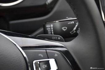 2017款途观L 2.0T 自动四驱至尊旗舰版380TSI