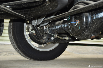 2016款北汽幻速S3 1.5L手动舒适型 朱鹭白