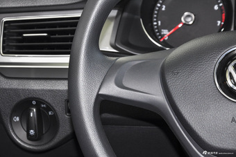 2016款宝来1.6L自动时尚型