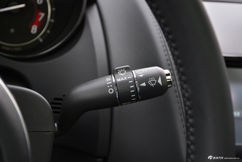 2018款捷豹F-TYPE 3.0T自动硬顶版