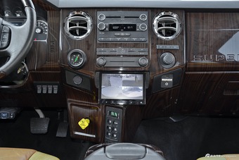 2014款福特F650 6.7L自动柴油