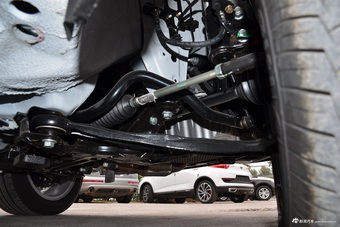 2017款瑞虎3X 1.5L手动版I 白色