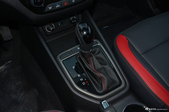 2016款逸动XT 1.6L自动俊酷型