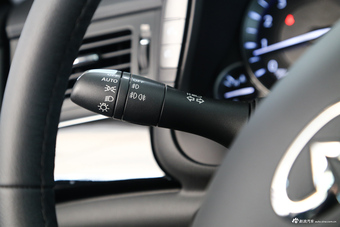 2017款英菲尼迪Q70L 2.5L自动精英版