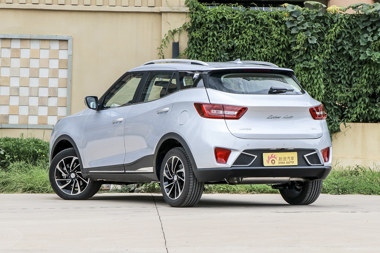 2017款众泰T300 1.5L手动尊享型