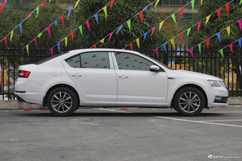 2018款明锐1.2T TSI230 DSG舒适版 