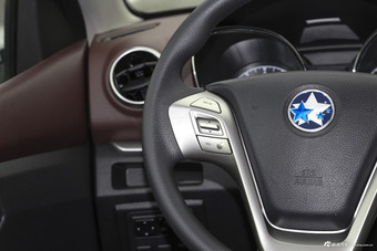 2016款启辰T70X 2.0L自动睿趣运动版