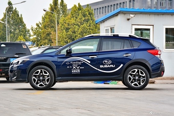 2018款斯巴鲁XV 2.0L自动全驱尊贵版EyeSight