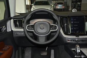 2019款沃尔沃XC60新能源2.0T自动T8 E驱混动智尊豪华版