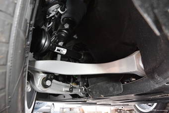 2017款奥迪A8L 45 TFSI quattro领先精英版