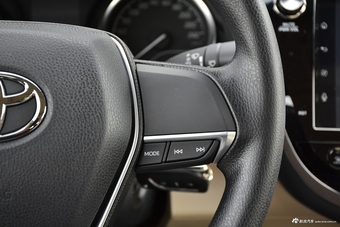 2018款凯美瑞2.0E自动精英版