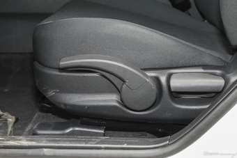 2016款海马M6 1.6L手动舒适型