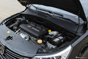 2017款宝骏560 1.5T DCT尊享型