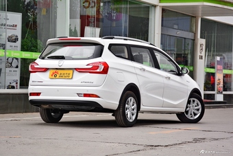 2017款宝骏310Wagon 1.5L手动时尚型