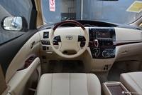 2012款普瑞维亚2.4L自动豪华版7座