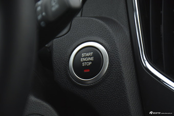 2016款众泰SR7 1.5T自动魔方之路版