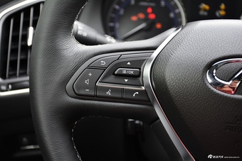 2017款英菲尼迪Q60 2.0T自动豪华版