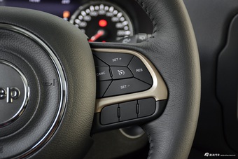 2016款JEEP自由侠 75周年致敬版