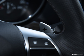 2016款哈弗H9 2.0T自动豪华型7座