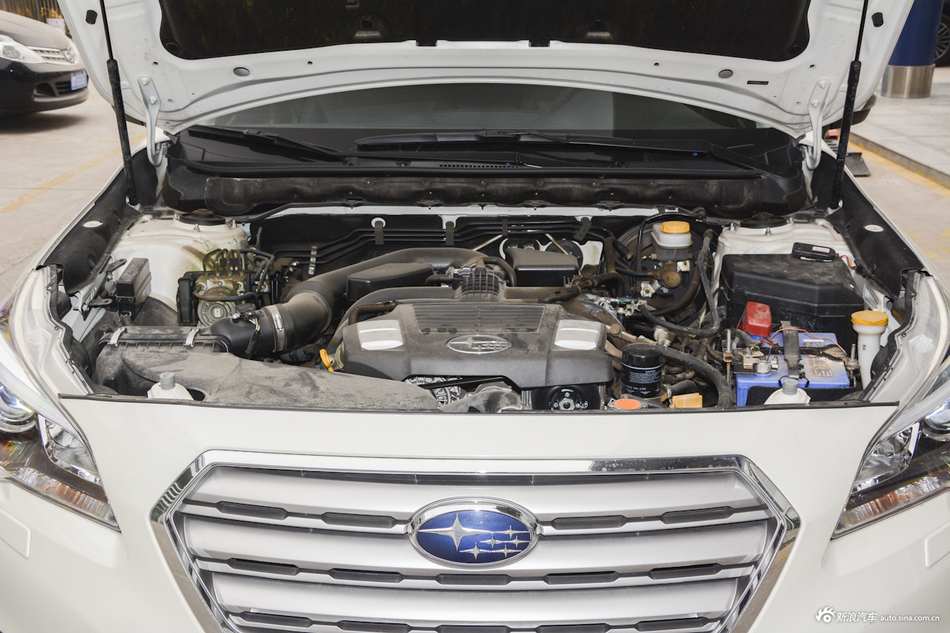 2017款傲虎 2.5L自动运动导航版 EyeSight