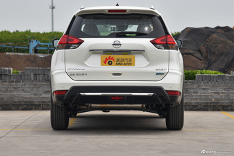 2017款奇骏2.5L自动CVT至尊版 4WD 	