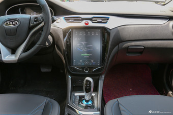 2018款江淮iEVA50新能源 豪华智享型