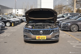 2019款帕萨特2.0T自动尊贵版380TSI 