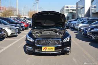 2019款英菲尼迪Q70L 2.0T自动豪华版