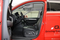 2017款奥迪Q3 2.0T自动35 TFSI风尚型