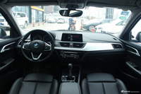 2017款宝马1系120i自动设计套装型 