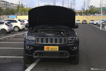 2017款大切诺基3.6L自动精英导航版图片