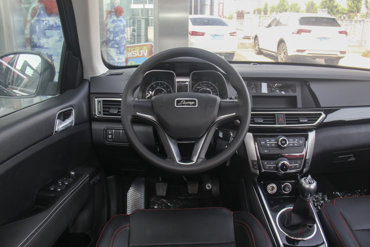 2017款大迈X5 1.6L手动精英型经典版