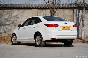 2017款福睿斯改款1.5L手动舒适型