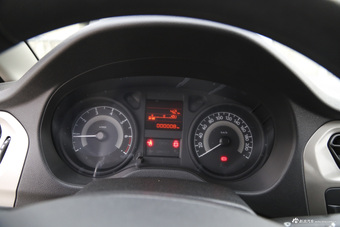 2014款东风标致301 1.6L手动舒适版CNG