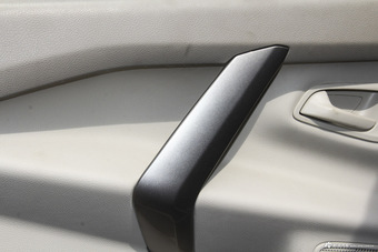 2016款途睿欧2.0T手动精英版