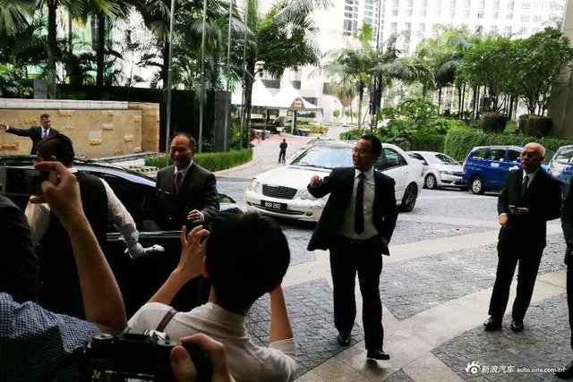 吉利收购宝腾发布会