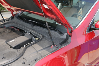 2018款博瑞GE MHEV耀智版