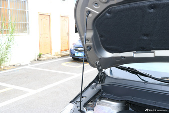 2018款风行SX6 1.6L自动豪华型