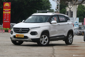 2017款宝骏510 1.5L自动时尚型图片