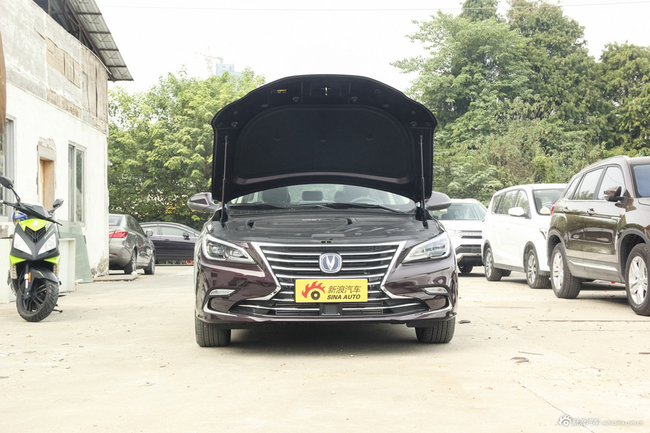 2018款睿骋CC1.5T自动智雅型