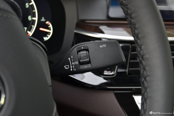 2019款宝马5系2.0T自动525Li 豪华套装