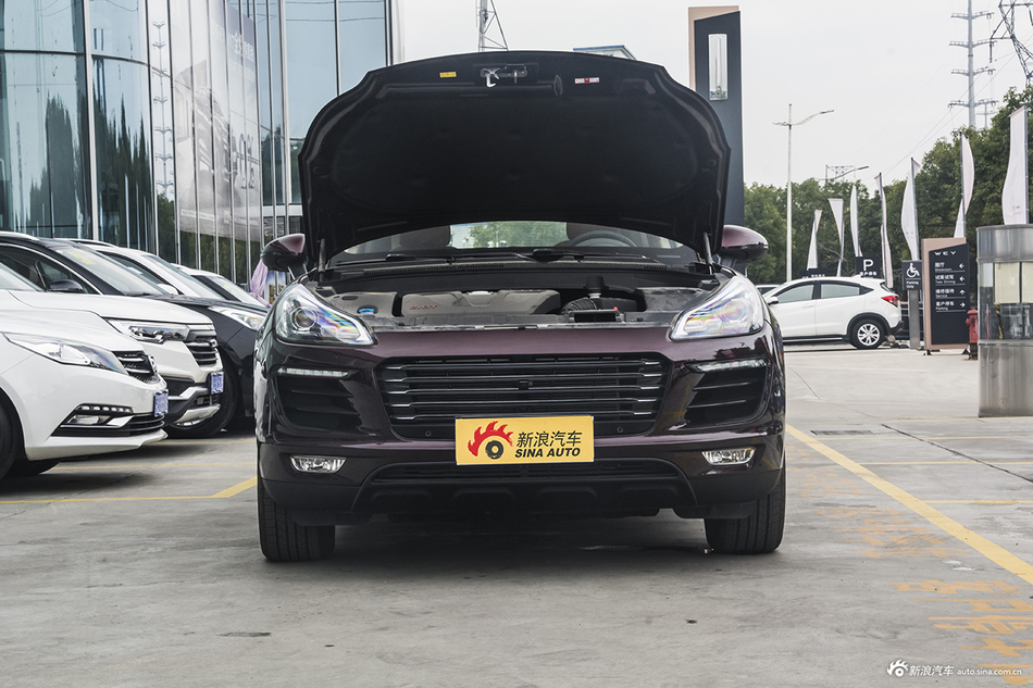 2017款众泰SR9 2.0T自动极致之心版