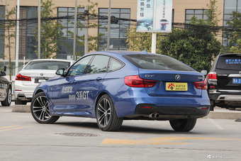 2018款宝马3系GT 2.0L自动330i xDrive M运动型 