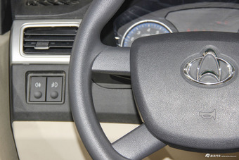 2016款神骐F30 1.5L手动舒适版长轴