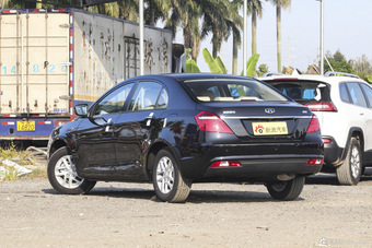 2017款吉利帝豪1.5L手动三厢百万款豪华型