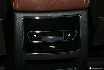 2018款斯威X7 1.5T自动智享型7座