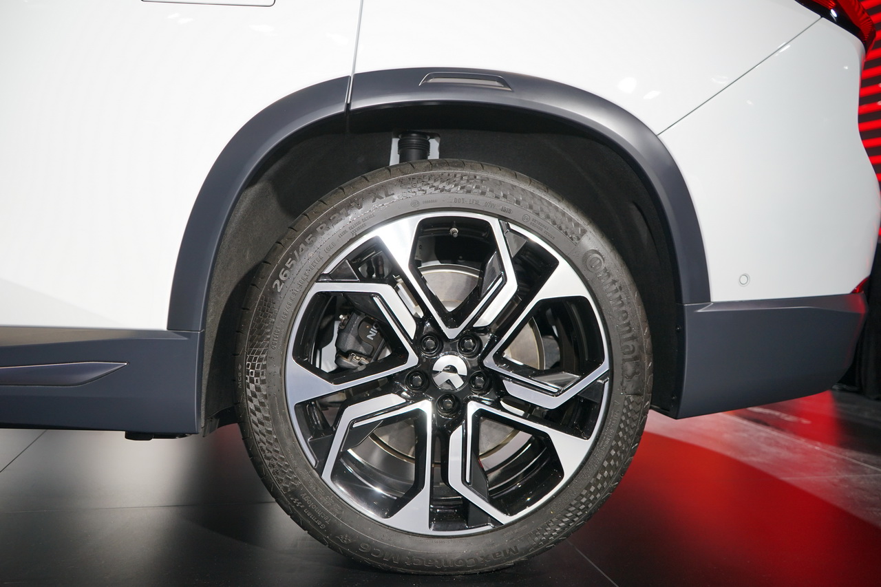 2018广州车展实拍：蔚来ES8新能源