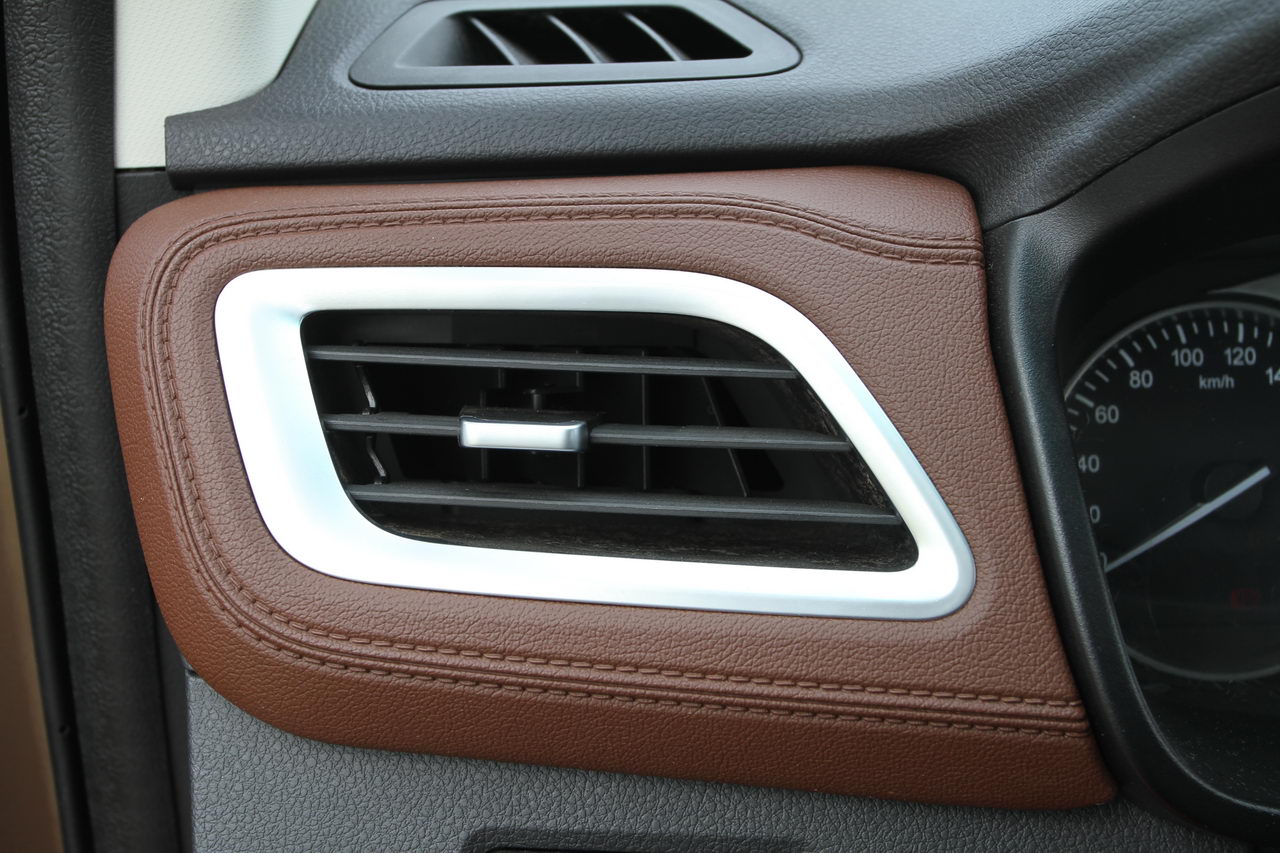 2016款斯威X7 1.8L手动尊贵型